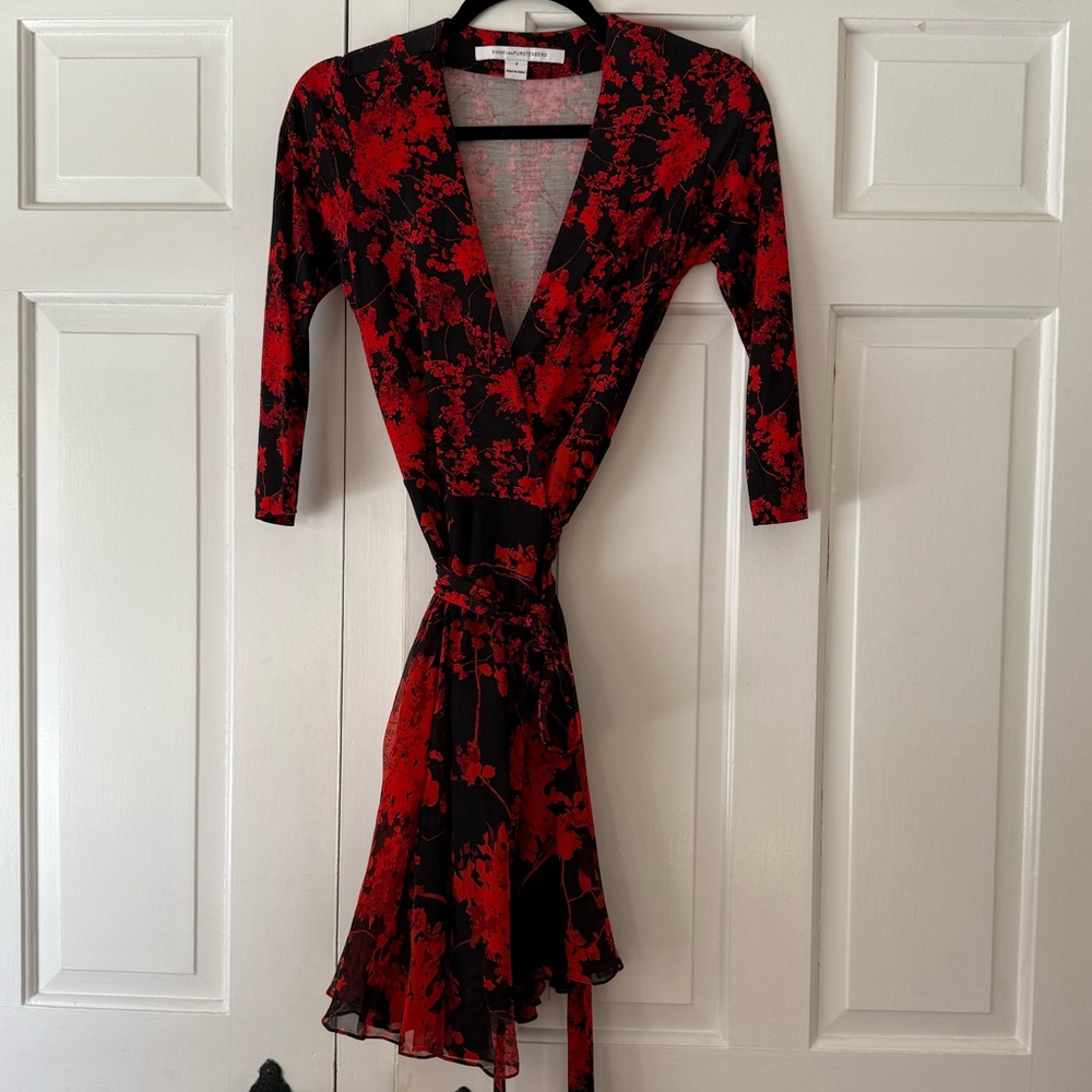 Like New — DvF Floral Wrap Dress